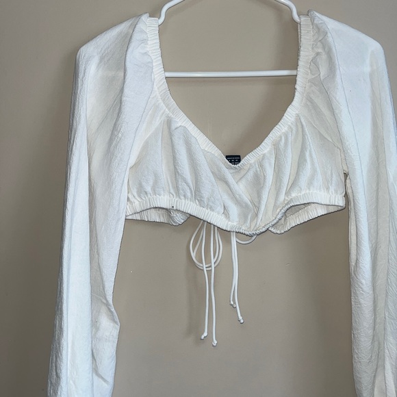 White Shein Tie up Crop Top - Picture 3 of 3